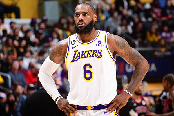 勒布朗·詹姆斯