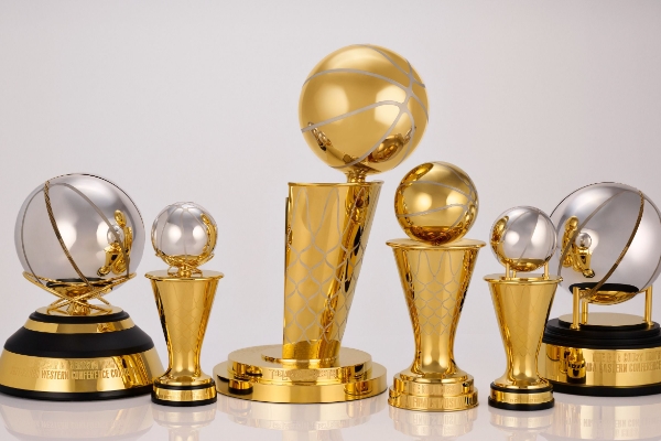NBA总冠军奖杯