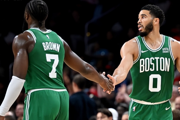 波士顿凯尔特人队